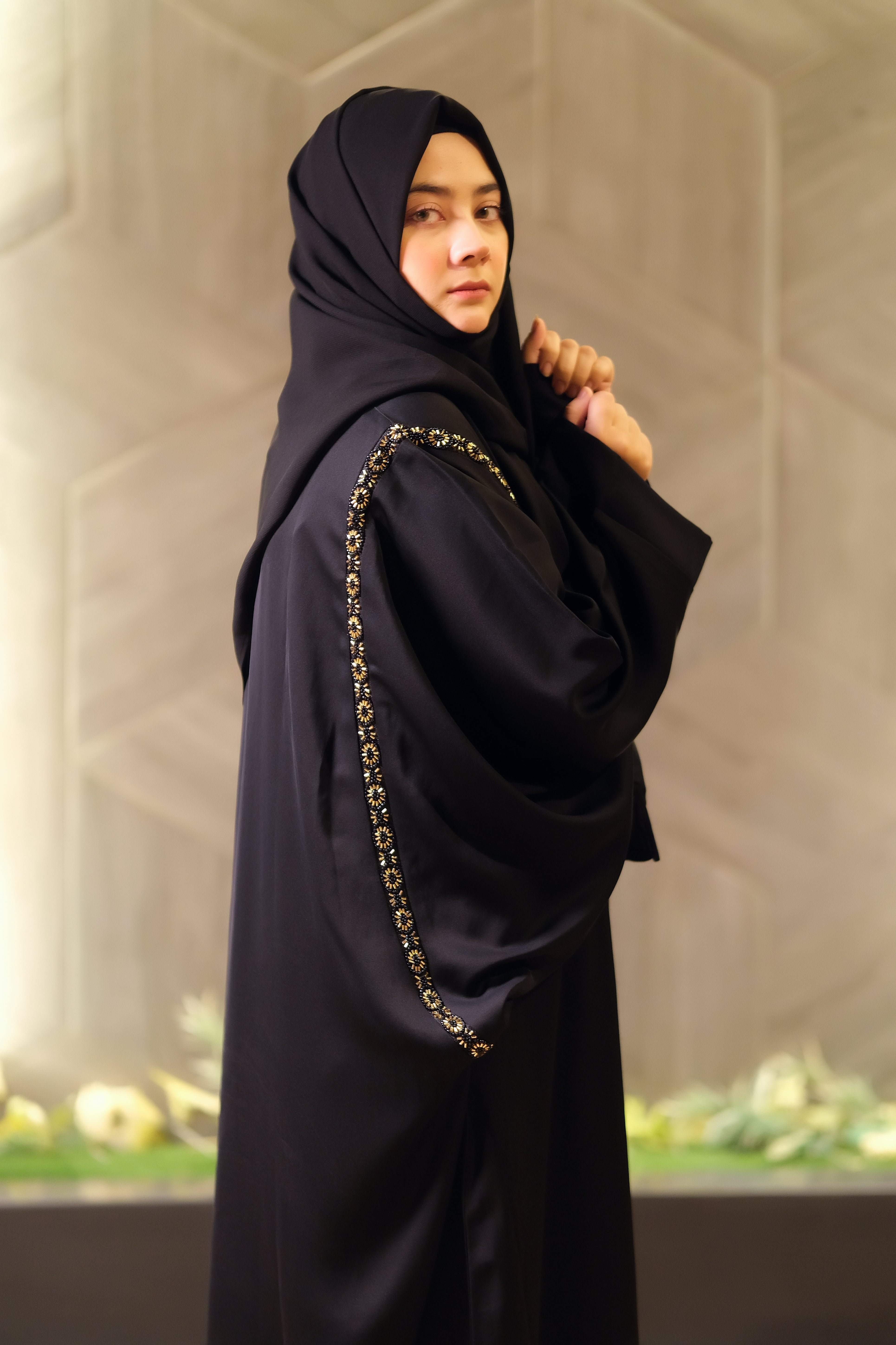 Abayas and Hijabs in Pakistan Pakistan s Top Abaya Brand